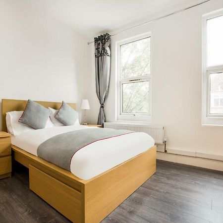 The Broadway Hotel - London Heathrow Southall Bagian luar foto